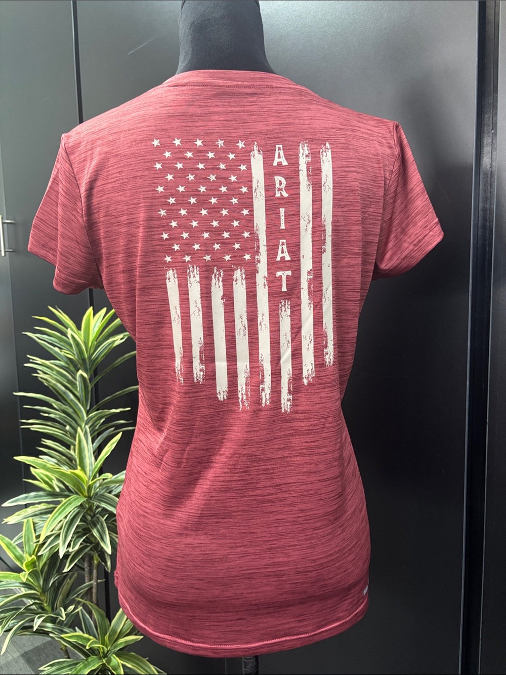 AriatTEK Laguna Patriot Performance,sun protection v-neck moisture management